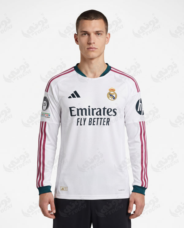 Maillot Real Madrid Domicile ML 2026-2027 porté