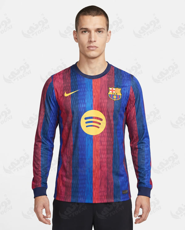 Maillot FC Barcelone Domicile ML 2026-2027 porté