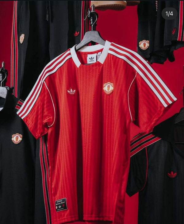 Manchester United - Maillot Terrace Icons 2025