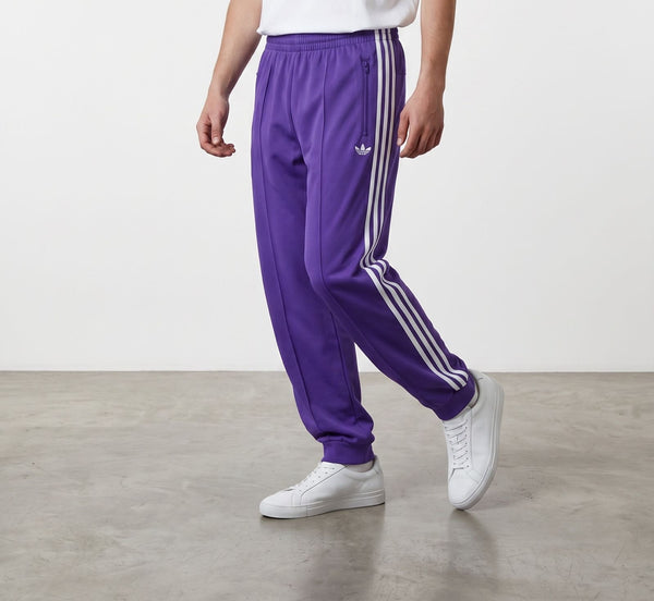 Pantalon de survêtement de couleur violette