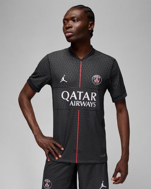 Paris Saint-Germain - Maillot 2025/26 Édition Nouvelle Version