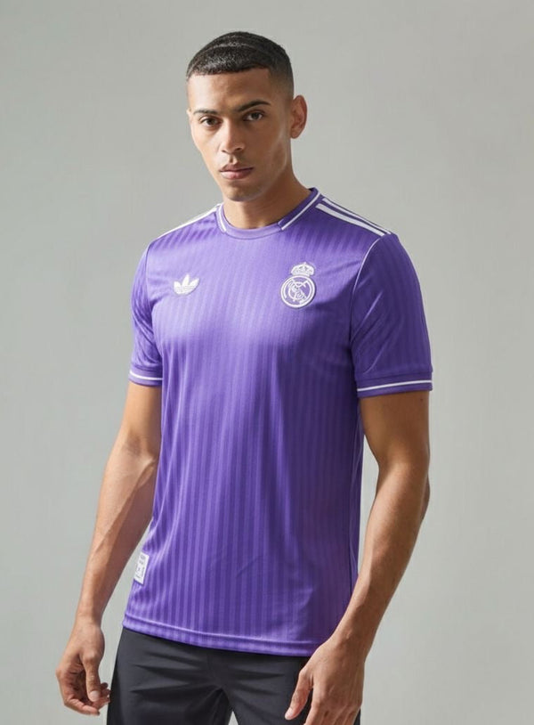 Maillot troisième du Real Madrid 2023/24 – Édition violette