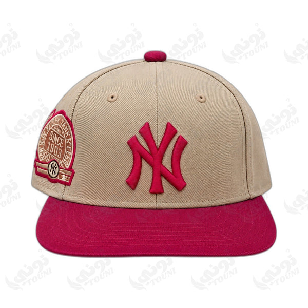Casquette NY Yankees – Crème & Rouge (Écusson)