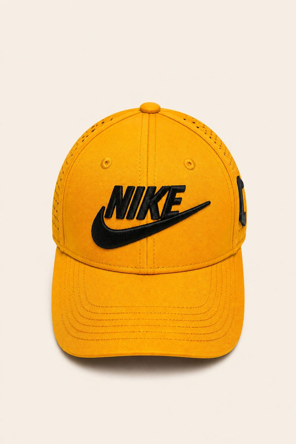 Casquette Yellow Futura – Perforated Gold Edition