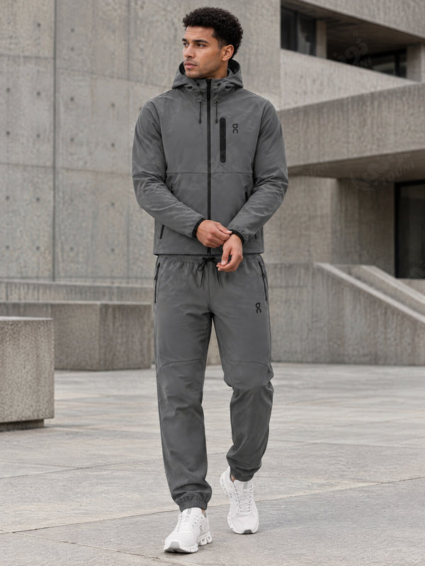 On Running - Survêtement à Capuche Softshell Gris Clair - vue portée