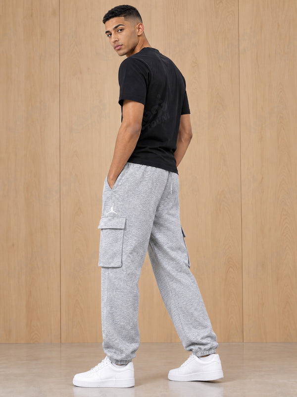Pantalon Cargo Jogging Gris Clair Coupe Droite - vue portée