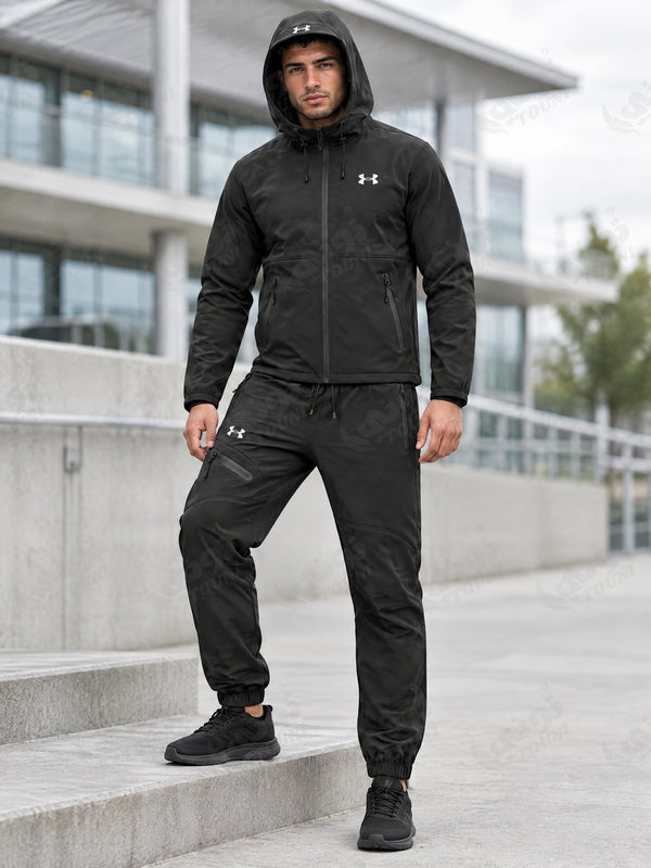 Under Armour - Survêtement à Capuche Softshell Noir - vue portée