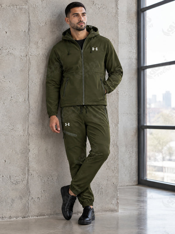 Under Armour - Survêtement à Capuche Softshell Vert Olive - vue portée