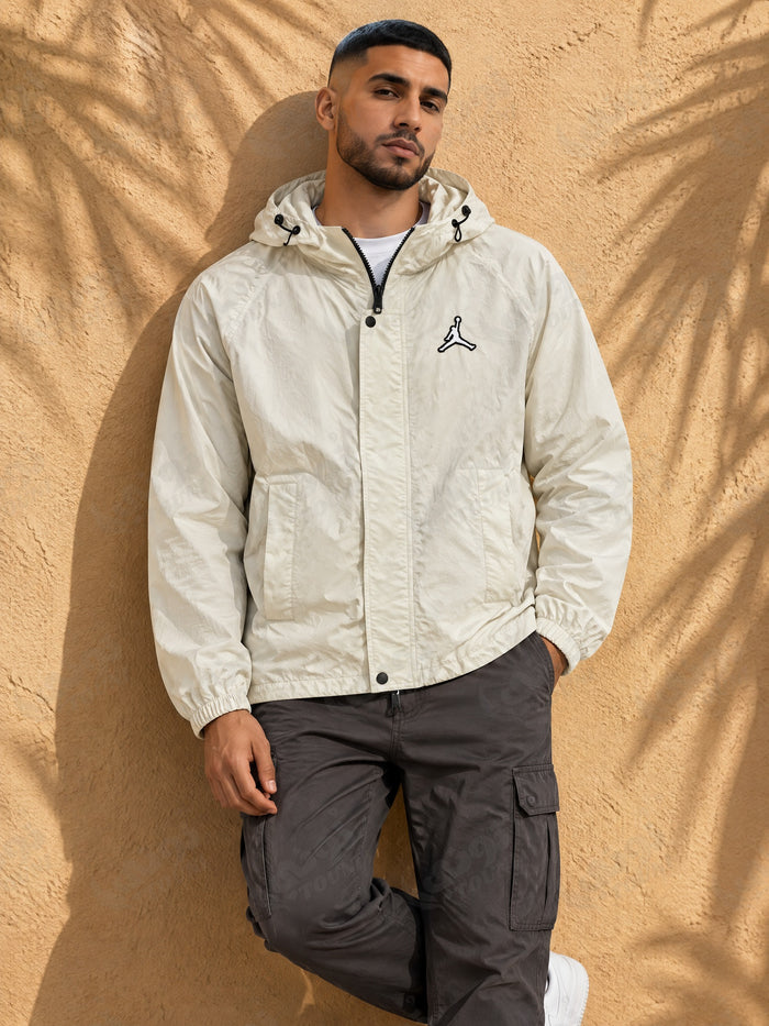 Jordan - Veste Coupe-Vent à Capuche Crème - Logo Contour Noir - vue portée